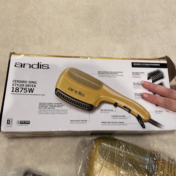Andis Hair Dryer Ceramic Ionic Styler - Open Box Condition - 2 attachments lost - Picture 7 of 7